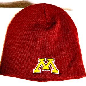 Minnesota Gophers Beanie in Burgundy and Gold One Size